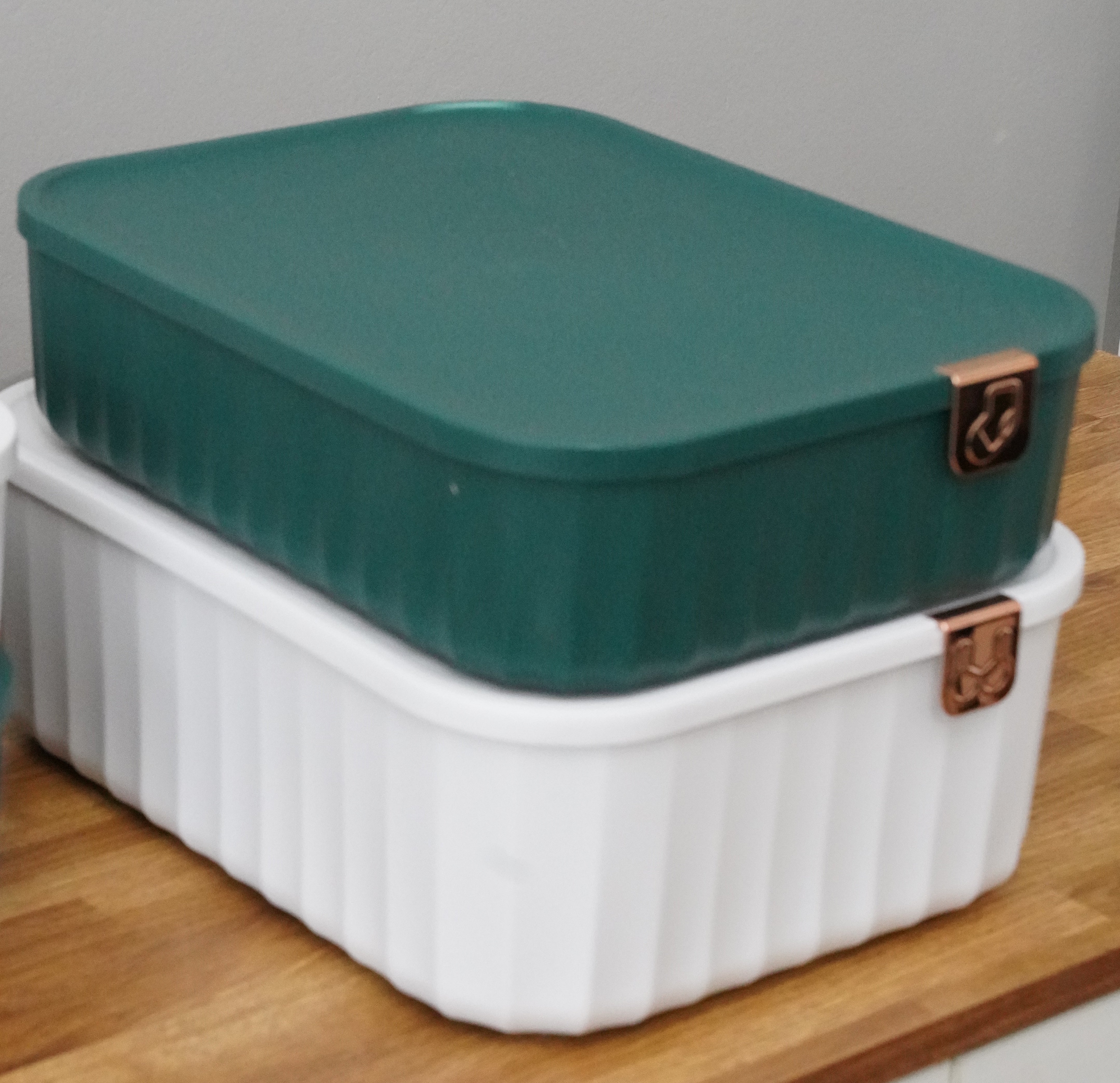 Premium Closet Organisers with Lid - Emerald Green